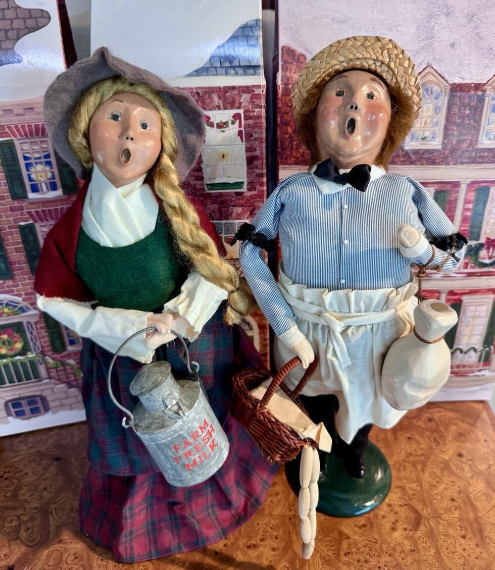 Vintage Byers’ Choice Farm Couple Carolers 1995 1997 Milkman Dairy Butcher Set8